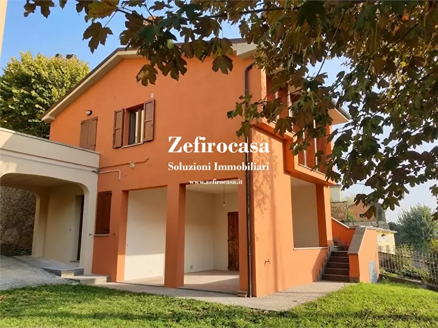 Immagine 1 di Casa indipendente in affitto  a Vergato