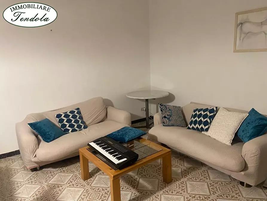 Immagine 1 di Casa semindipendente in affitto  a Ortonovo