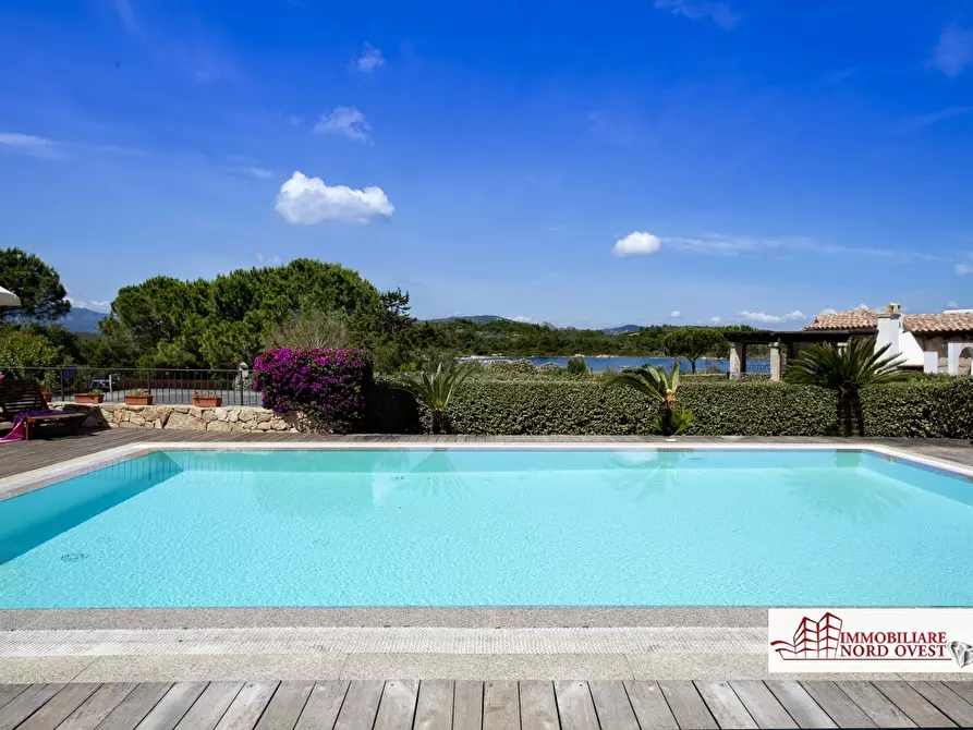 Immagine 2 di Villa in affitto  a San Teodoro