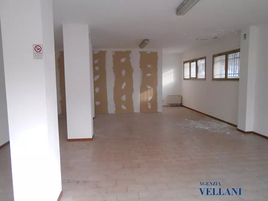 Immagine 5 di Attività artigianale in affitto  a Carpi