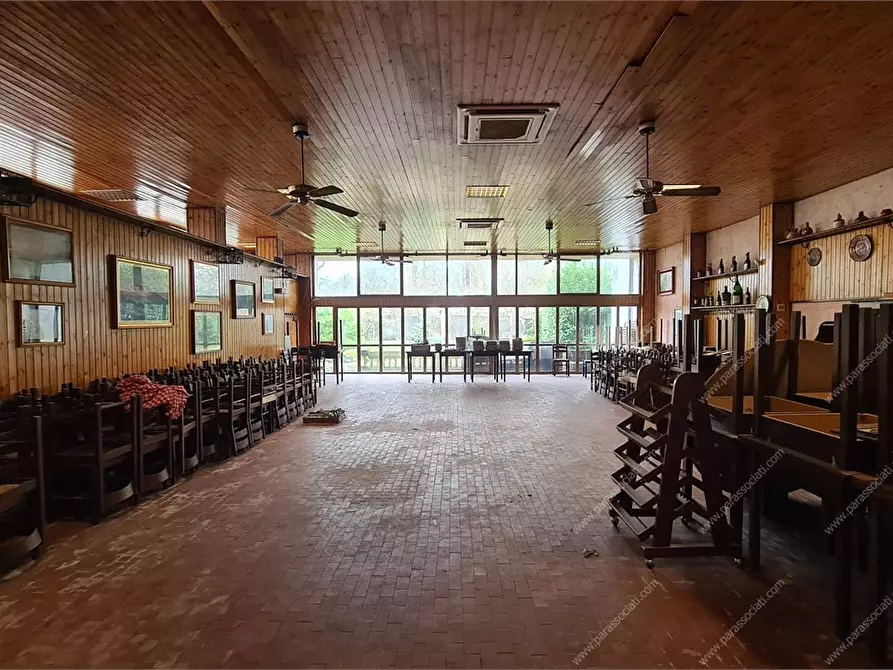 Immagine 8 di Negozio in affitto  2 a Vernate