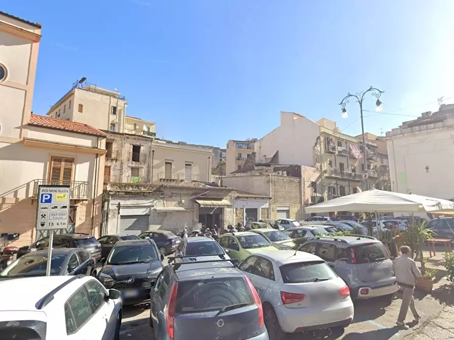 Immagine 2 di Negozio in affitto  a Palermo
