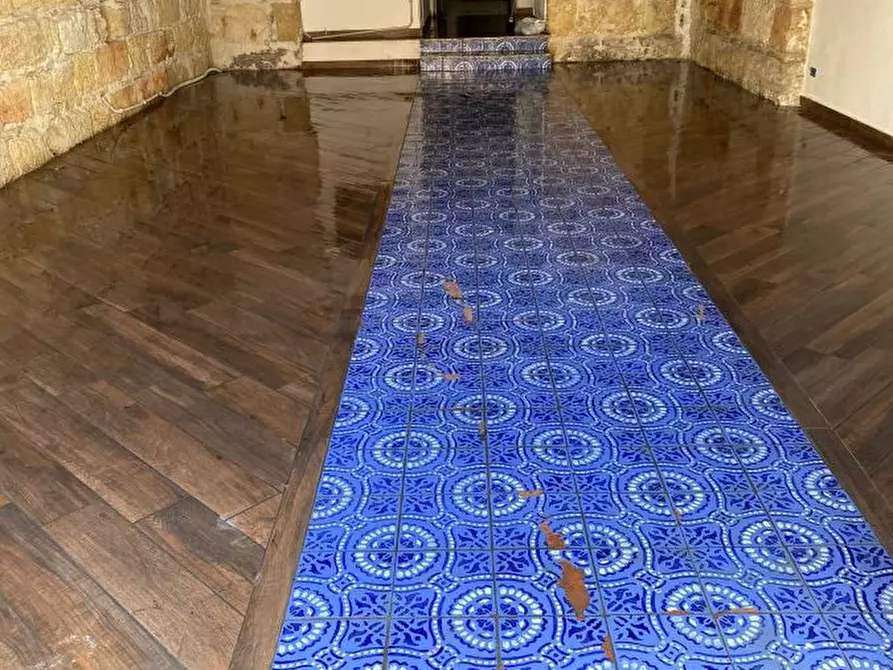 Immagine 4 di Negozio in affitto  a Palermo