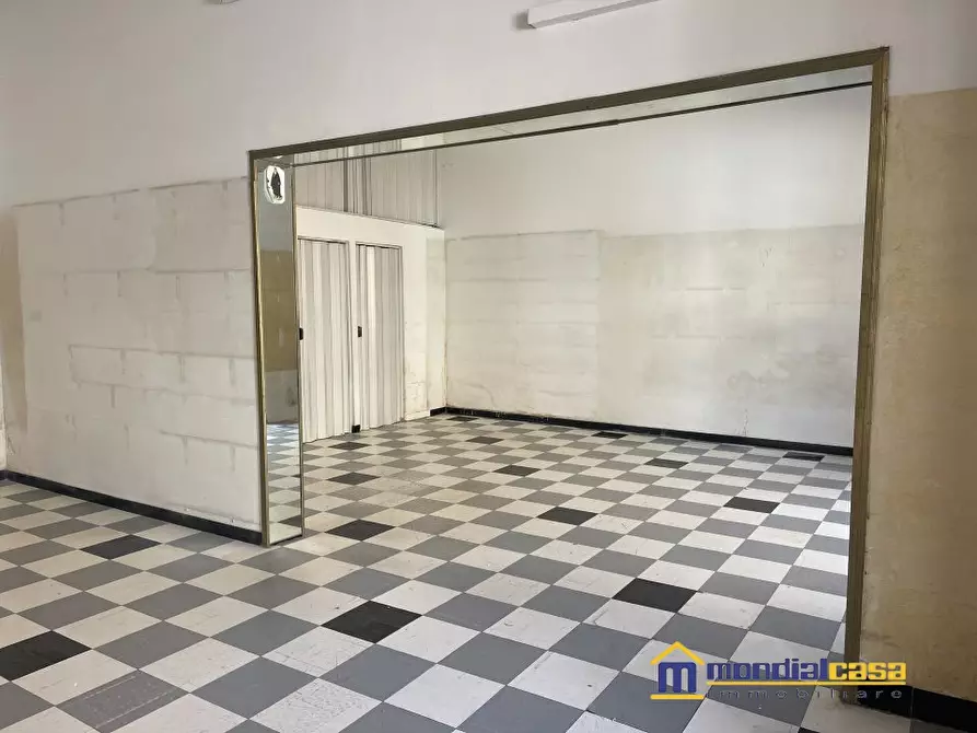 Immagine 3 di Negozio in affitto  142 a Pachino