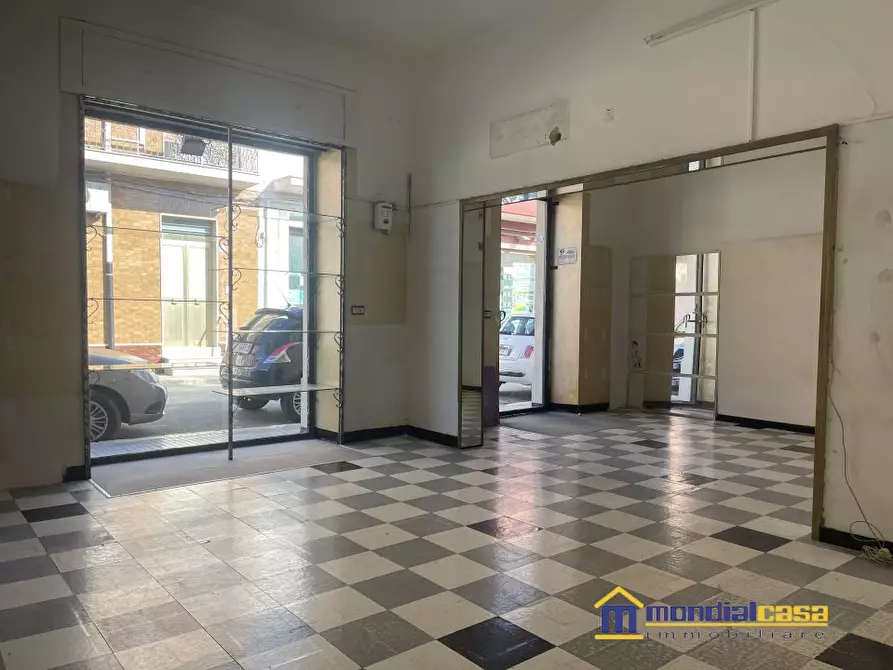 Immagine 5 di Negozio in affitto  142 a Pachino