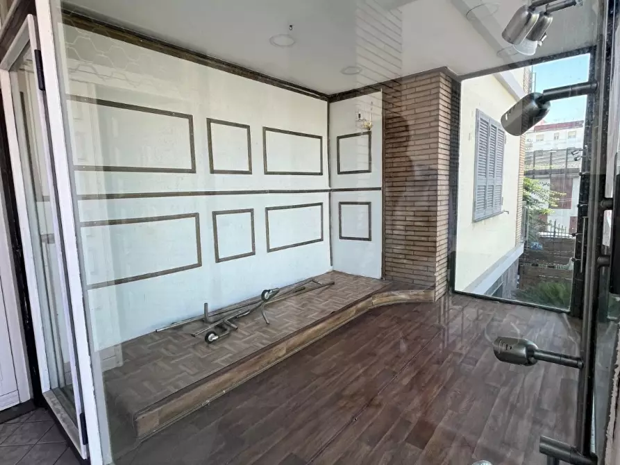 Immagine 3 di Negozio in affitto  a Afragola