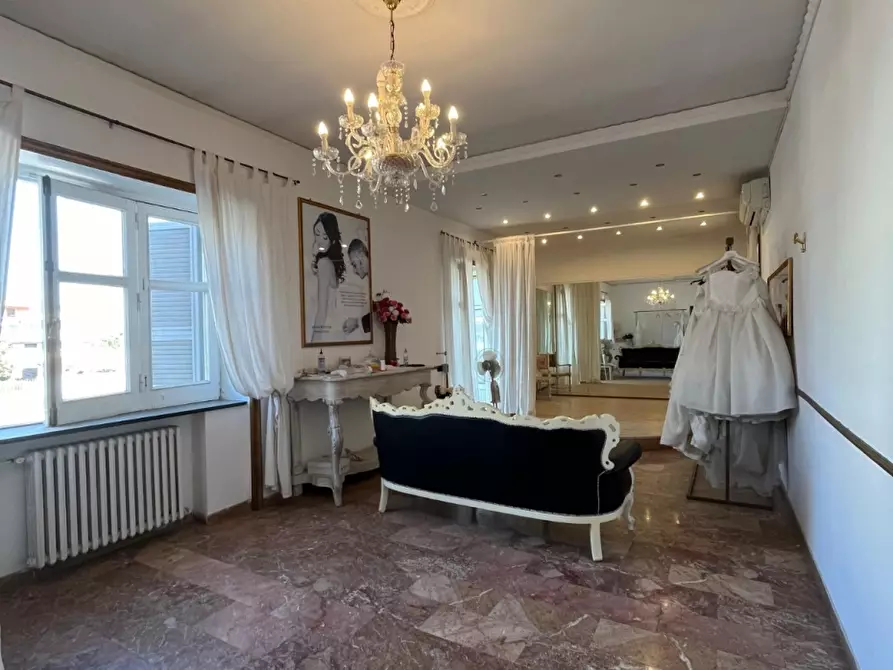 Immagine 5 di Negozio in affitto  a Afragola