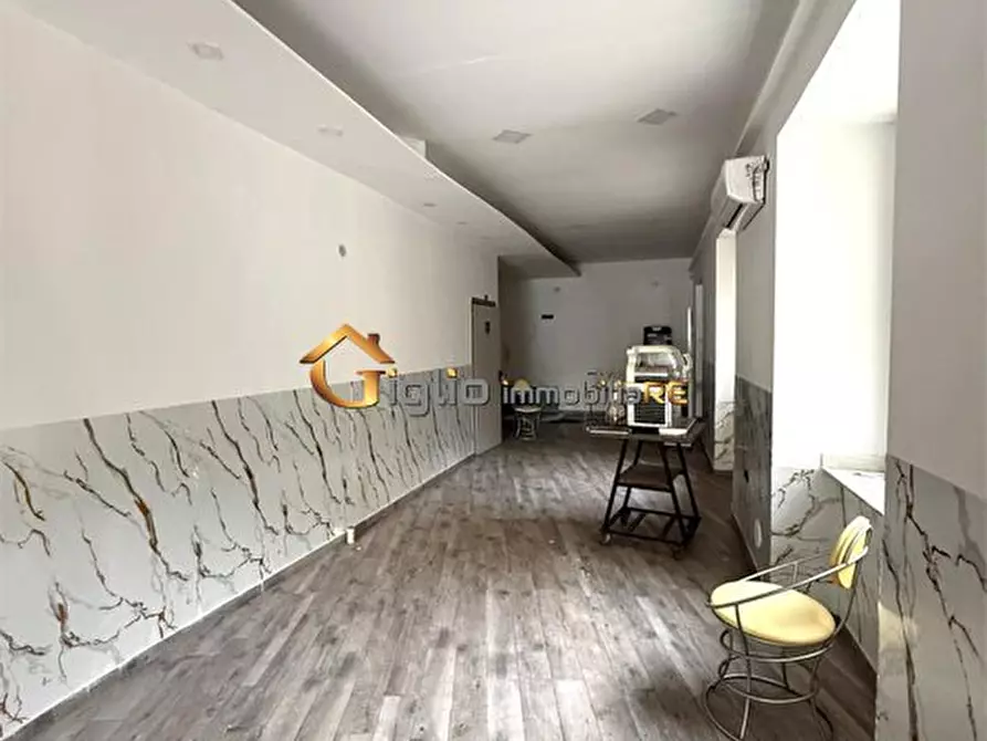 Immagine 5 di Negozio in affitto  a Afragola