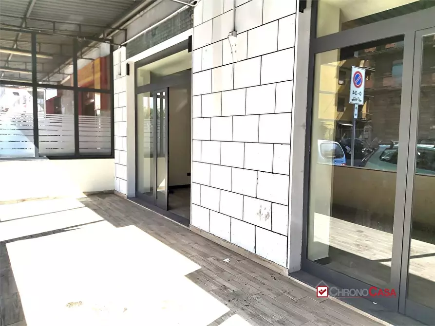 Immagine 1 di Negozio in affitto  a Messina