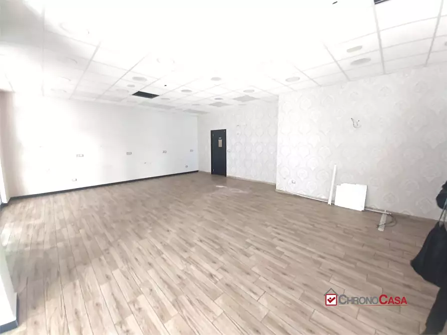 Immagine 4 di Negozio in affitto  a Messina