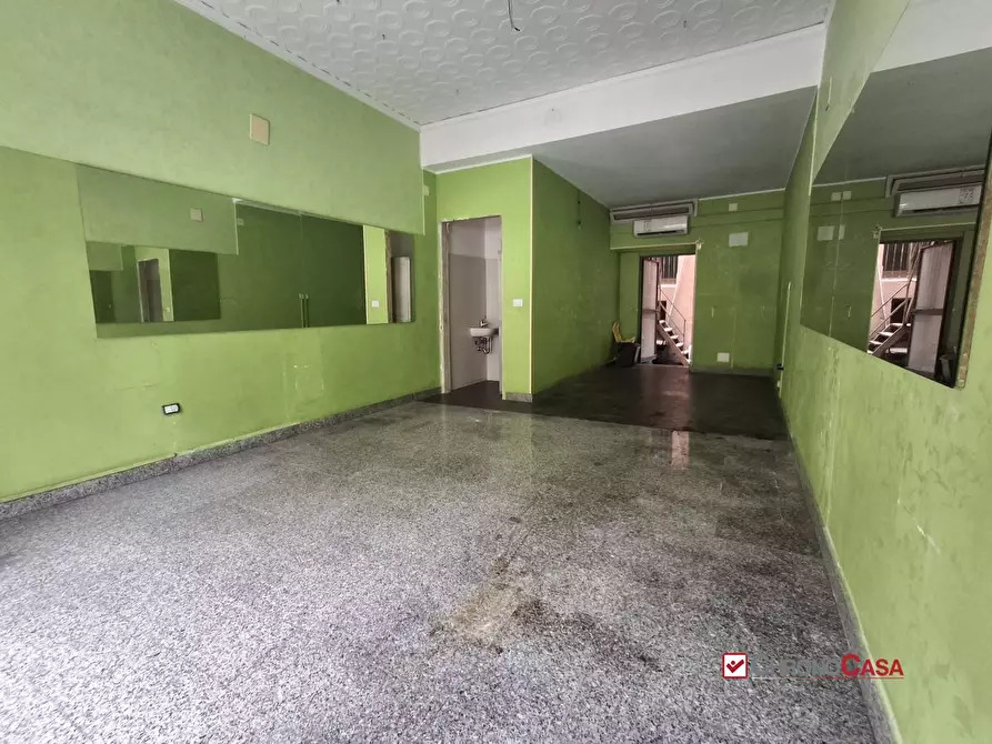 Immagine 4 di Negozio in affitto  a Messina
