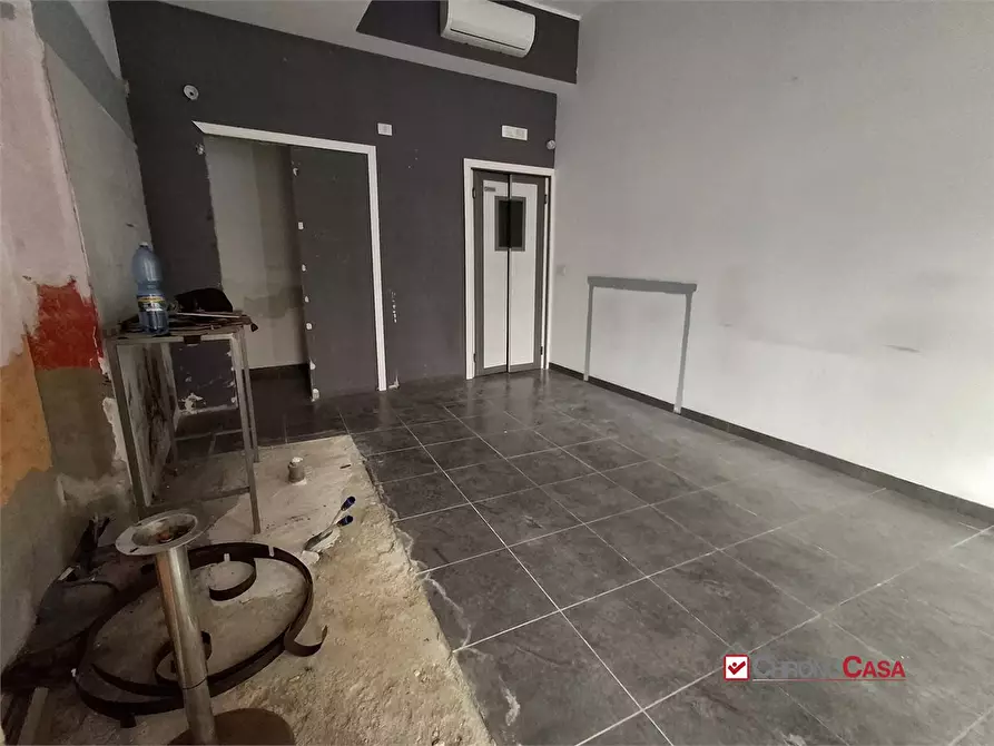 Immagine 6 di Negozio in affitto  140 a Messina
