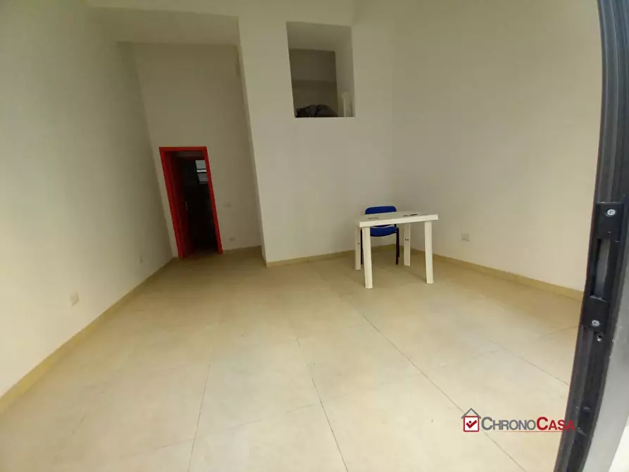 Immagine 10 di Negozio in affitto  10 a Messina