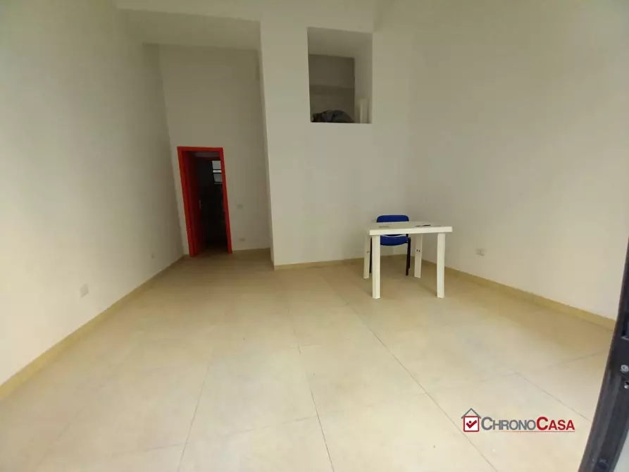 Immagine 9 di Negozio in affitto  10 a Messina