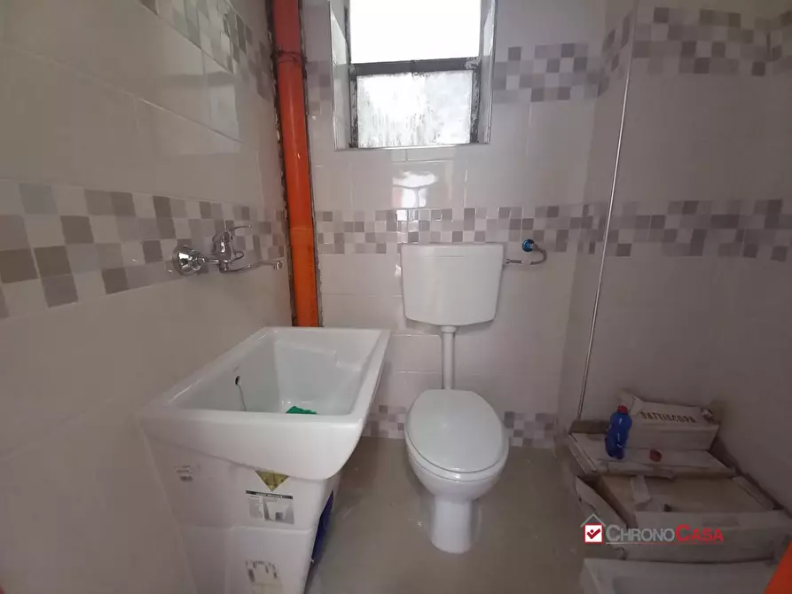 Immagine 7 di Negozio in affitto  10 a Messina