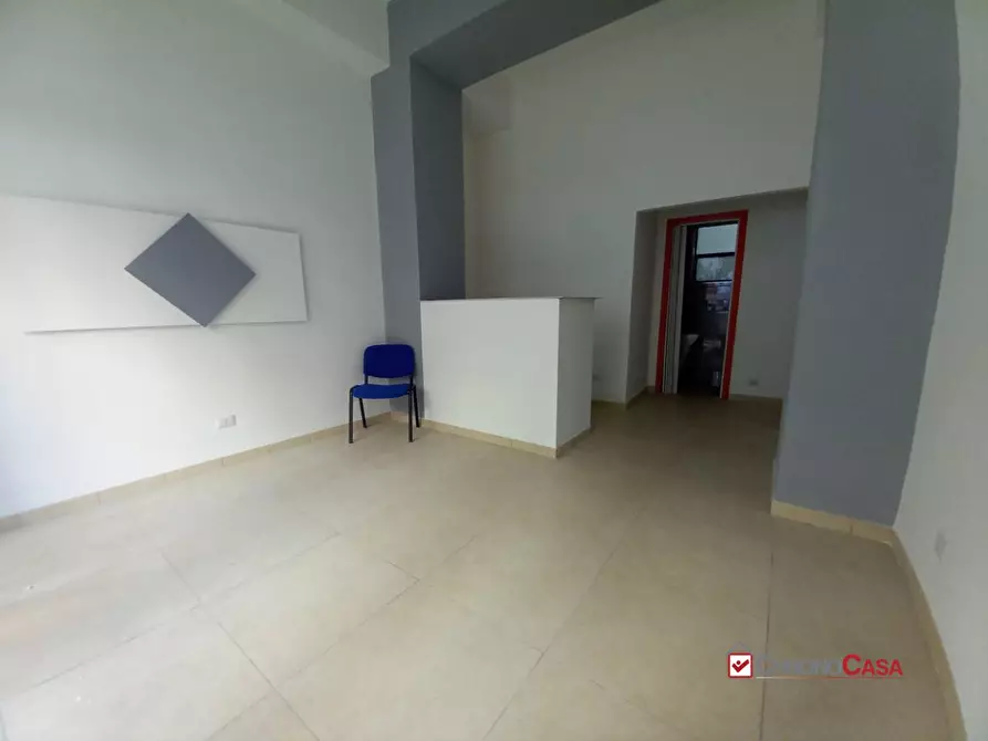 Immagine 5 di Negozio in affitto  10 a Messina