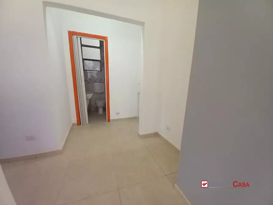 Immagine 9 di Negozio in affitto  10 a Messina