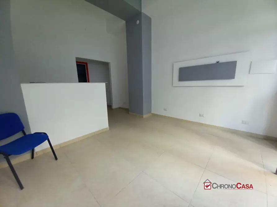 Immagine 3 di Negozio in affitto  10 a Messina