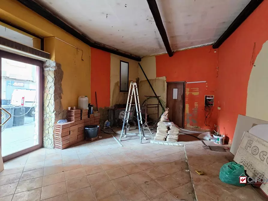 Immagine 1 di Negozio in affitto  a Messina