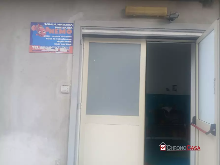 Immagine 5 di Negozio in affitto  a Messina