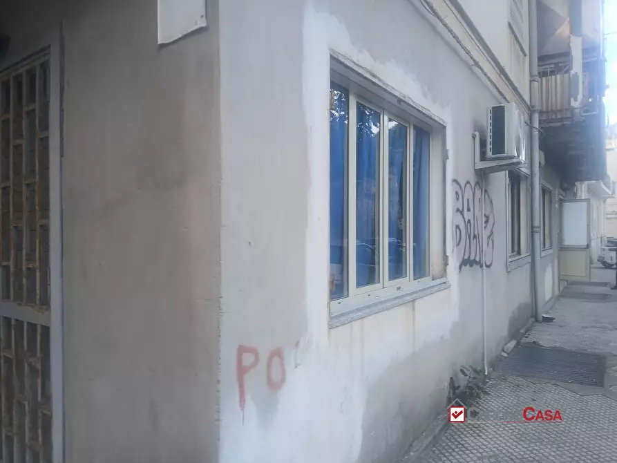 Immagine 3 di Negozio in affitto  a Messina