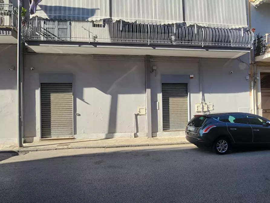 Immagine 2 di Negozio in affitto  7 a Afragola