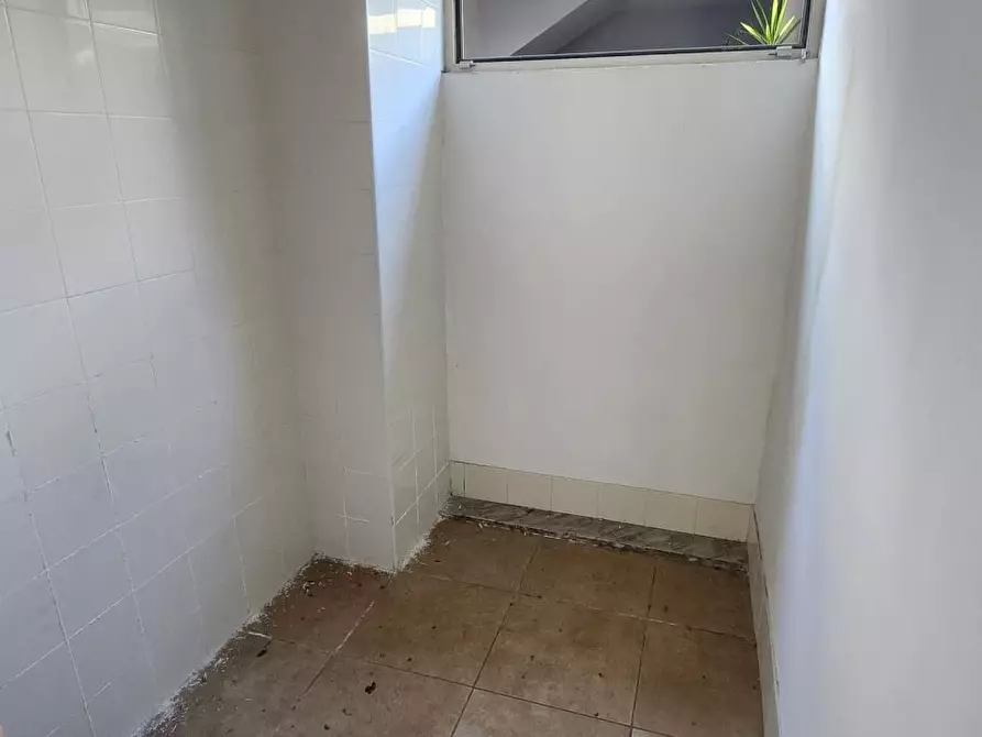 Immagine 7 di Negozio in affitto  7 a Afragola