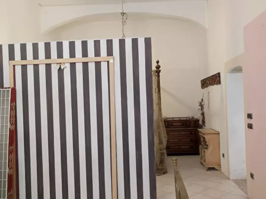 Immagine 5 di Negozio in affitto  a Terni