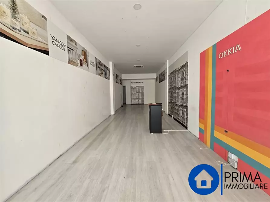 Immagine 4 di Negozio in affitto  a Terni