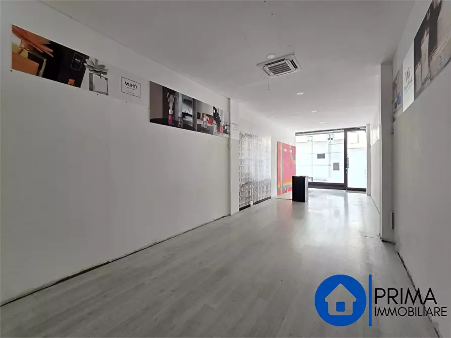 Immagine 7 di Negozio in affitto  a Terni