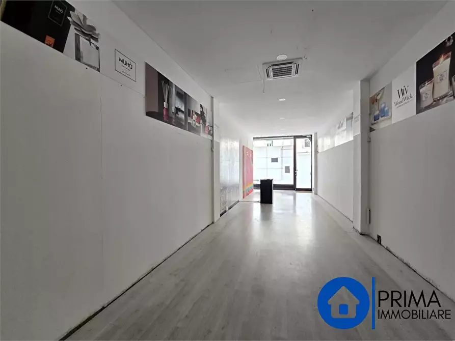 Immagine 6 di Negozio in affitto  a Terni