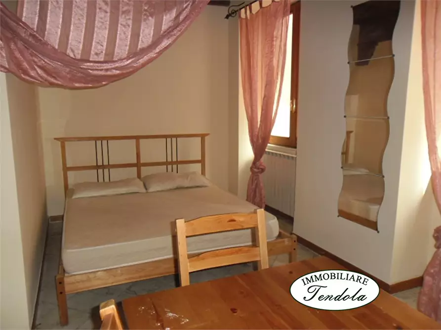 Immagine 5 di Loft/Open space in affitto  a Carrara