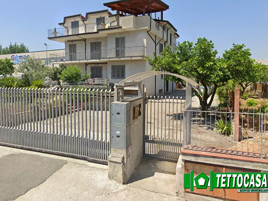 Immagine 1 di Magazzino in affitto  a Somma Vesuviana