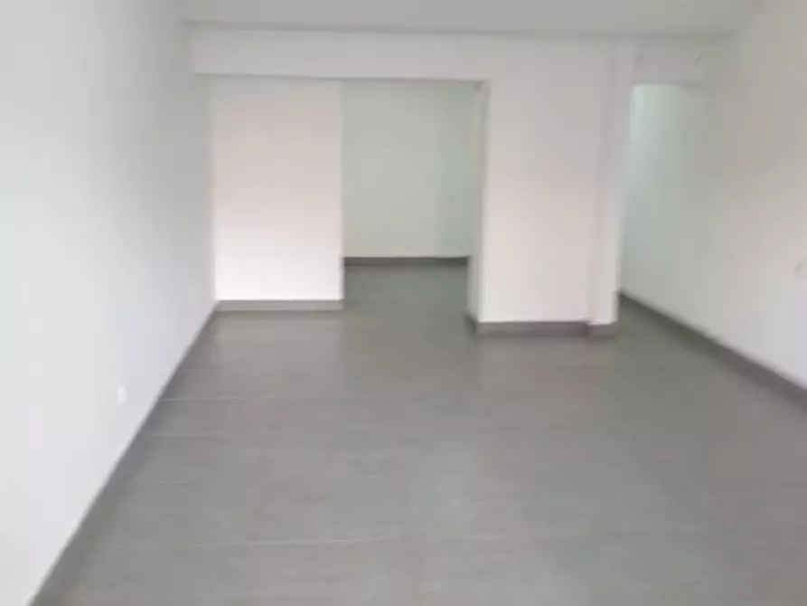 Immagine 4 di Magazzino in affitto  a Messina