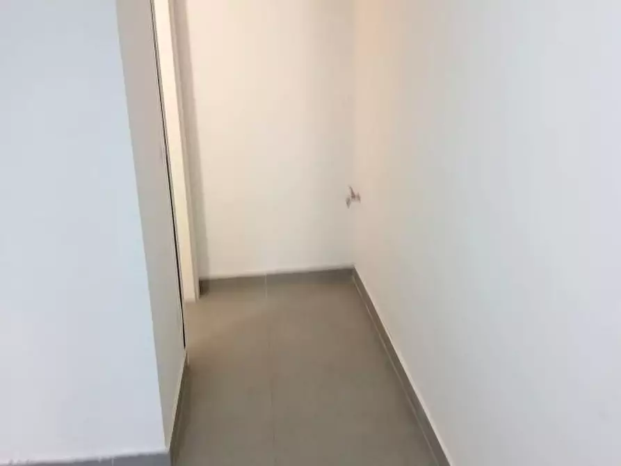 Immagine 7 di Magazzino in affitto  a Messina