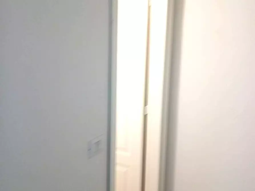 Immagine 10 di Magazzino in affitto  a Messina