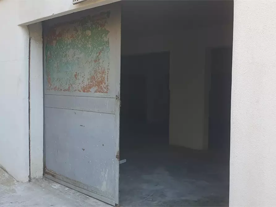 Immagine 3 di Magazzino in affitto  a Palermo