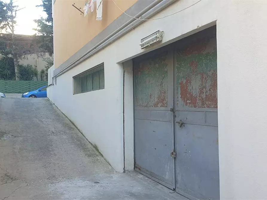 Immagine 2 di Magazzino in affitto  a Palermo