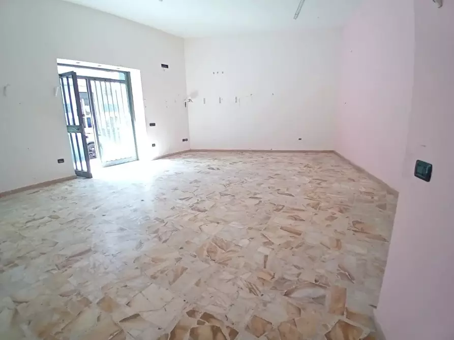 Immagine 7 di Negozio in affitto  a Casalnuovo Di Napoli