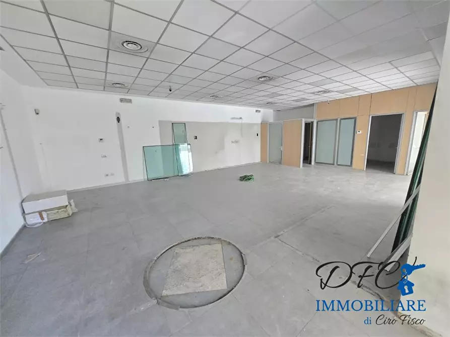 Immagine 8 di Negozio in affitto  a Afragola