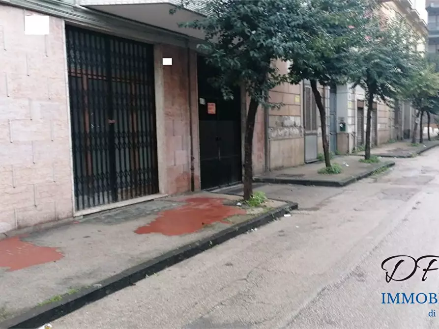 Immagine 1 di Negozio in affitto  a Afragola