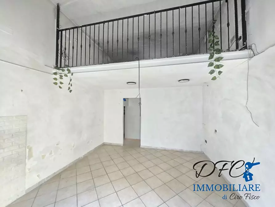 Immagine 2 di Negozio in affitto  a Afragola