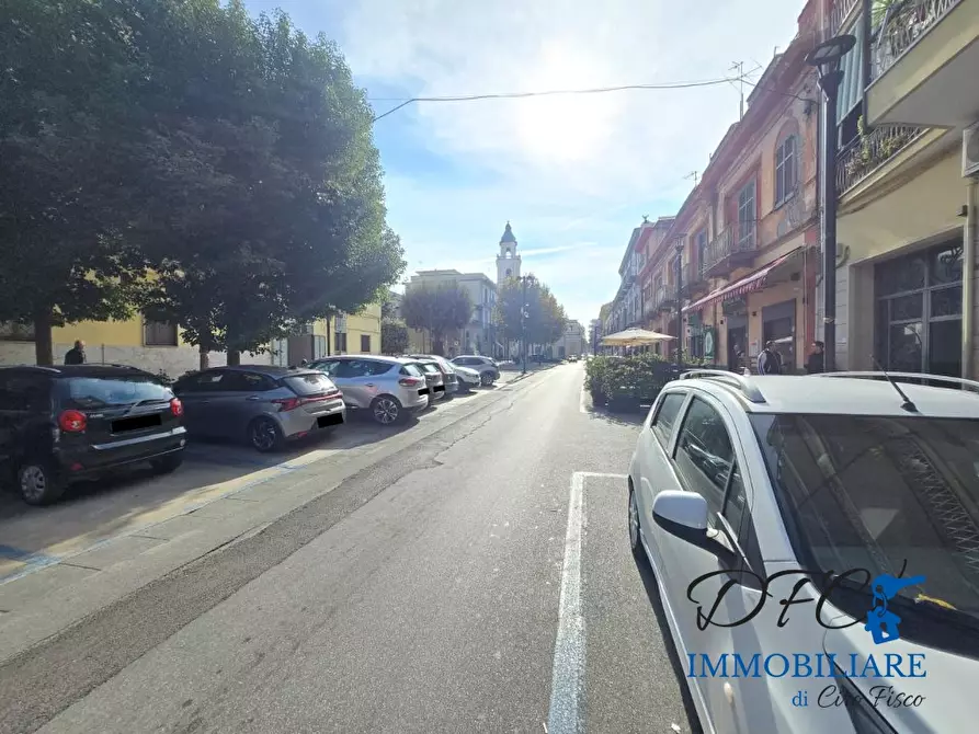 Immagine 8 di Negozio in affitto  a Afragola