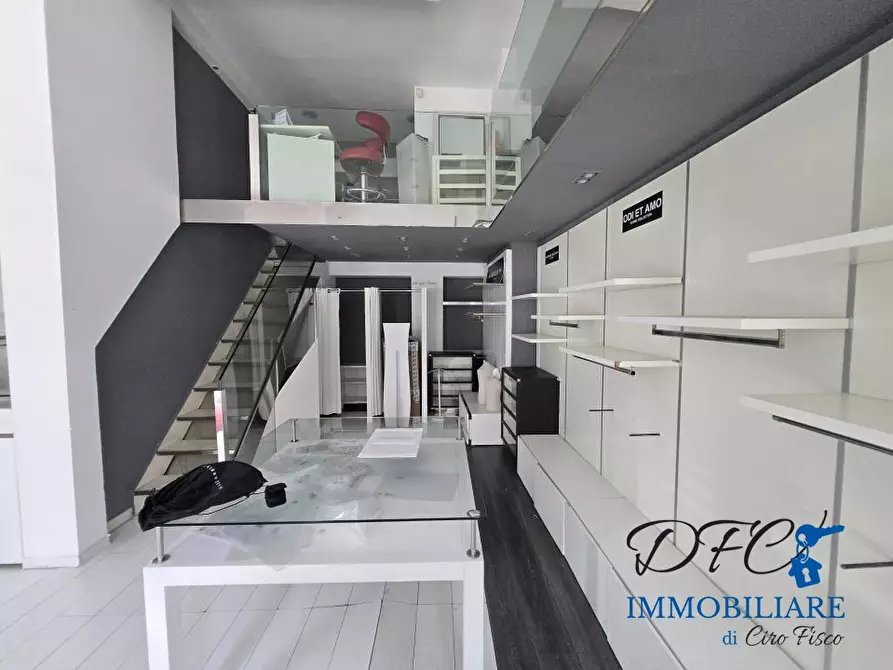 Immagine 6 di Negozio in affitto  a Afragola