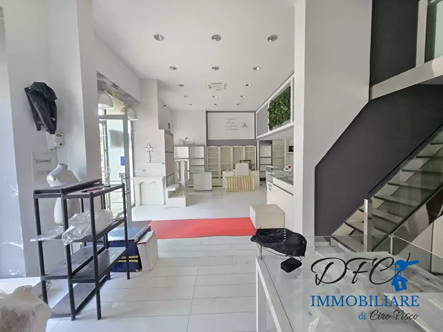 Immagine 4 di Negozio in affitto  a Afragola