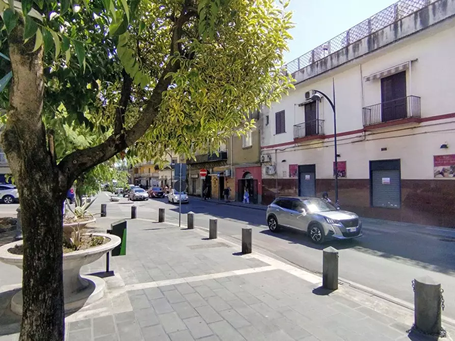 Immagine 5 di Negozio in affitto  140 a Casalnuovo Di Napoli
