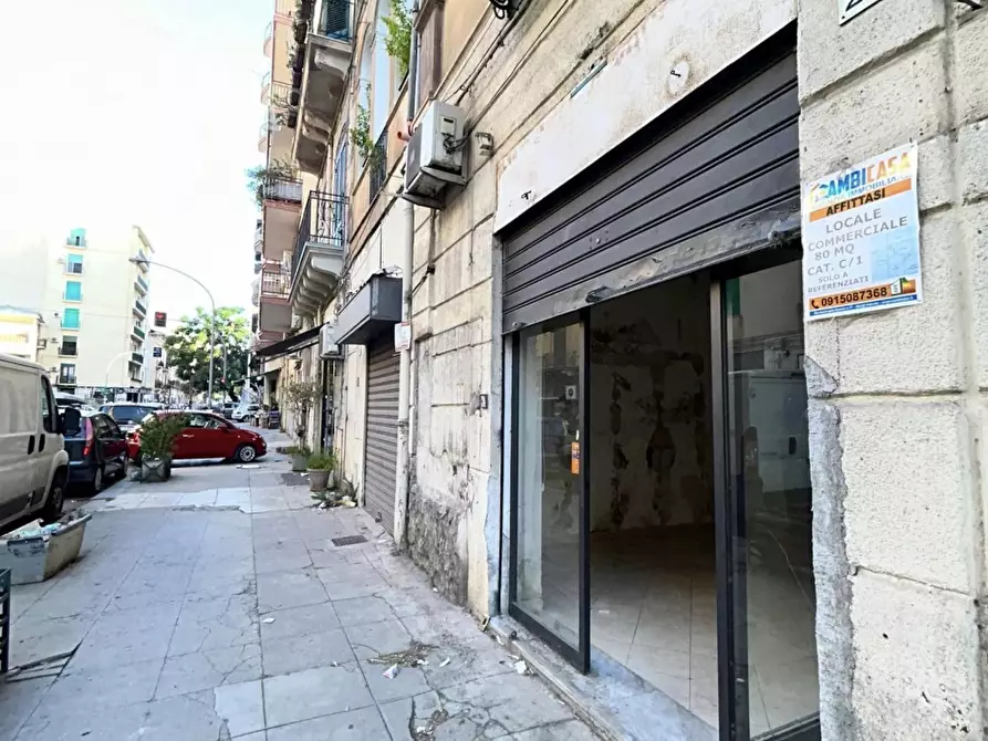 Immagine 1 di Negozio in affitto  20 a Palermo