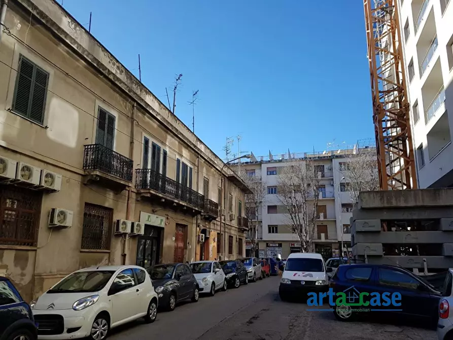 Immagine 3 di Negozio in affitto  33c a Messina