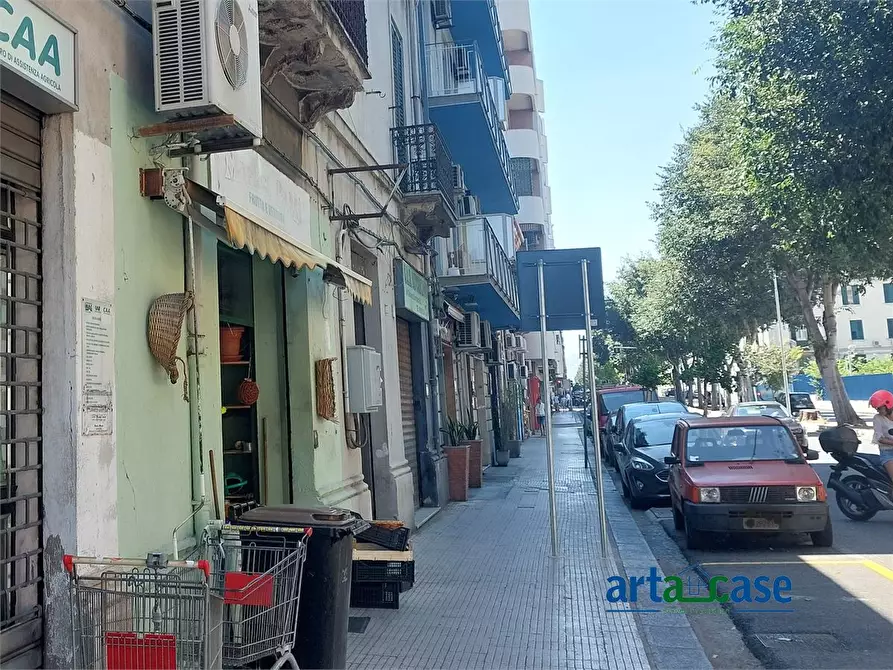 Immagine 1 di Negozio in affitto  33c a Messina
