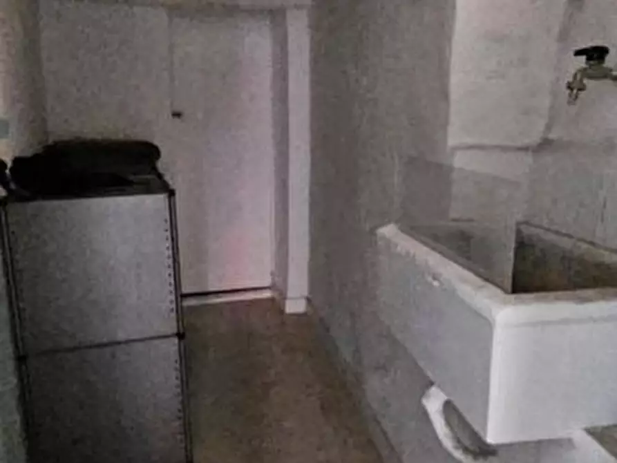 Immagine 8 di Negozio in affitto  a Colle Di Val D'elsa